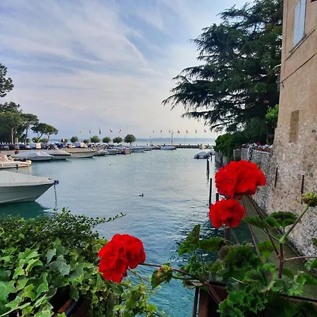 Sirmione4u - Domus By The Castle *