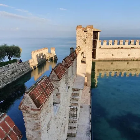 Sirmione4u - Domus By The Castle Apartment Sirmione